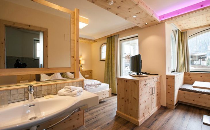 Hotel Robert in Mayrhofen , Austria image 16 